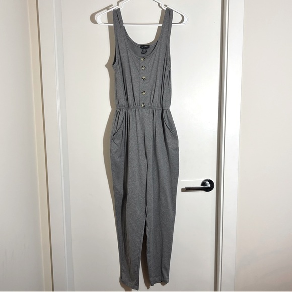 Ultra-soft Jersey Sleeveless Grey Jumpsuit with Pockets - Picture 3 of 7